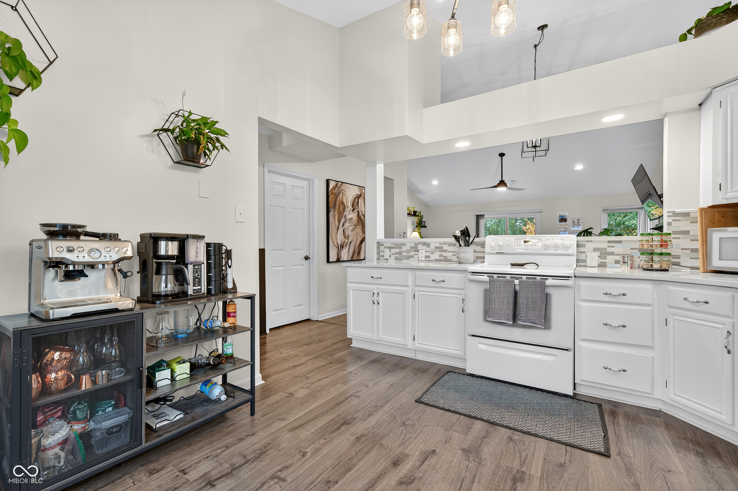 9419 Hadway Drive Indianapolis, IN 46256 - Photo 15 of 35