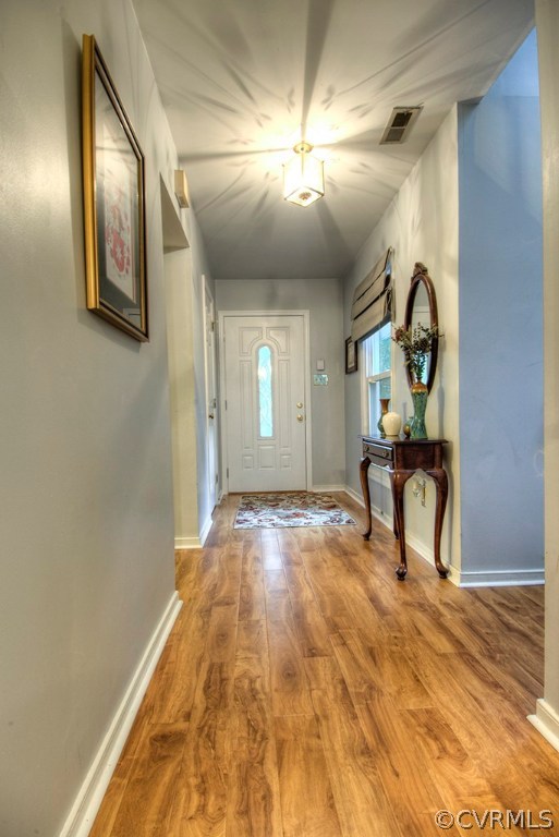 1418 Sycamore Ridge Court Midlothian, VA 23114 - Photo 3 of 21 Spacious foyer.