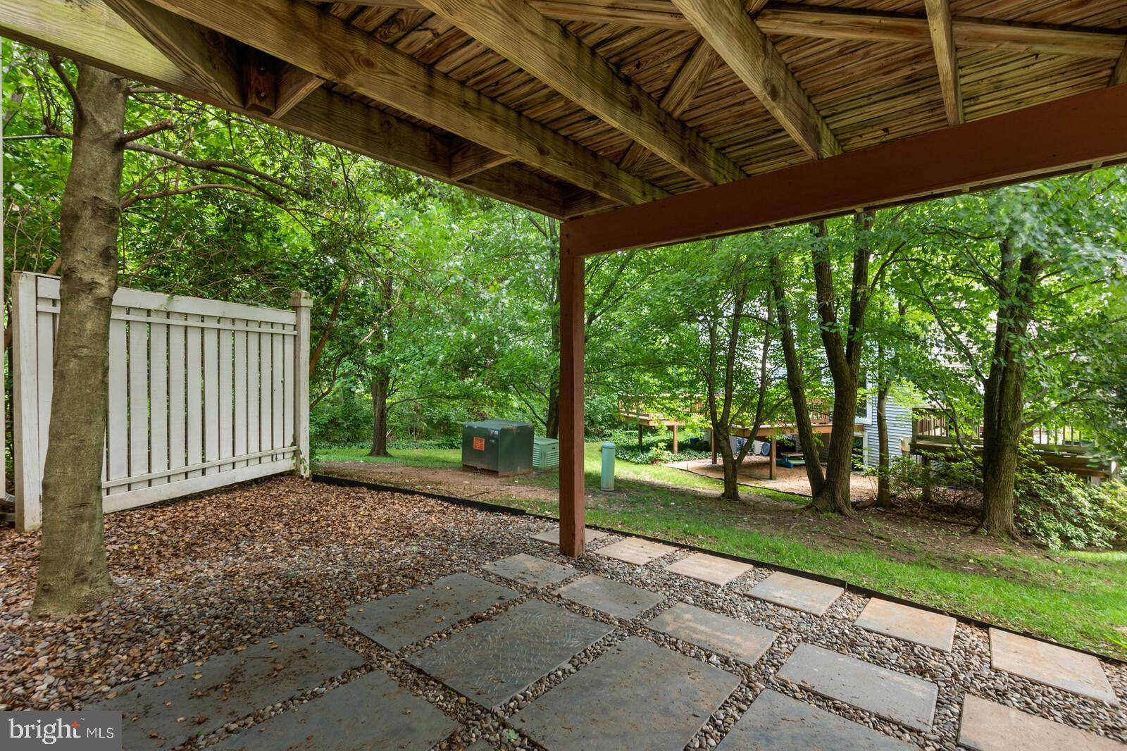 11927 Redtree Way Reston, VA 20194 - Photo 30 of 31 Patio