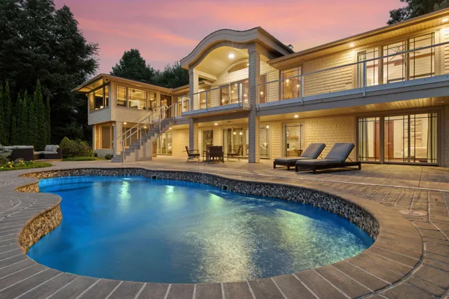 $5,500,000 | 17870 Breezy Point Road, Wayzata, MN 55391