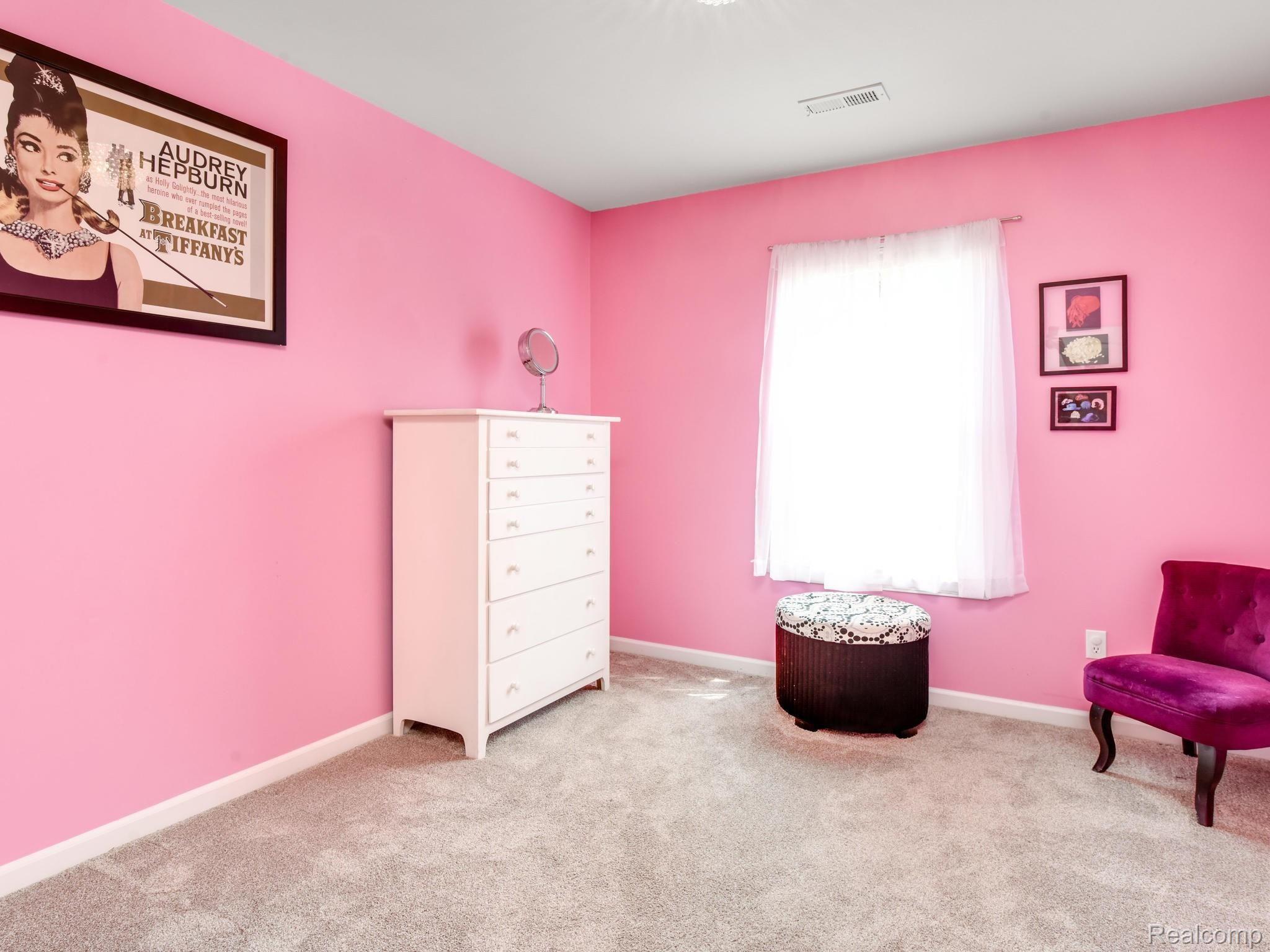 327 Roth Boulevard Clawson, MI 48017 - Photo 13 of 25 327 Roth Blvd Clawson MI 48017-015-011-327 Roth Blvd Clawson MI00015-MLS_Size.jpg