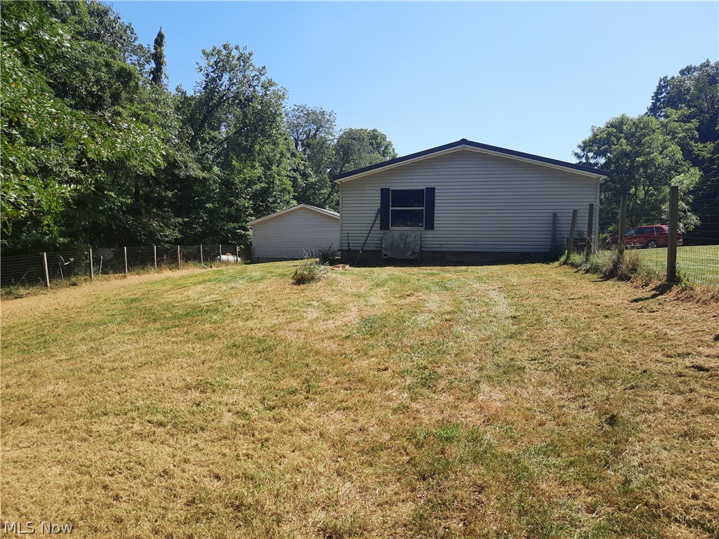 8664 Porter Run Road Roseville, OH 43777 - Photo 4 of 26 Gallery Image 4