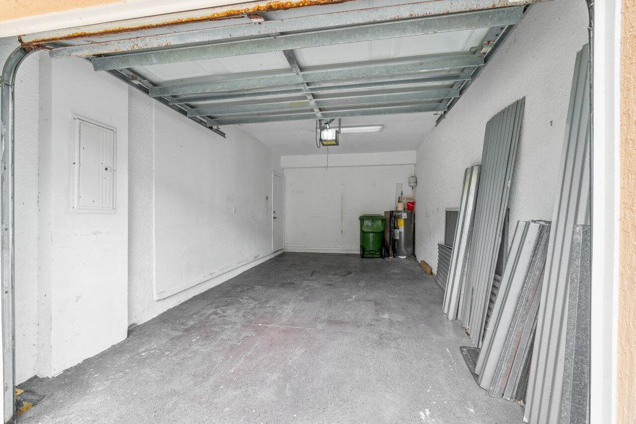 809 Talia Circle, Unit 809 TALIA CIRCLE Palm Springs, FL 33461 - Photo 21 of 23