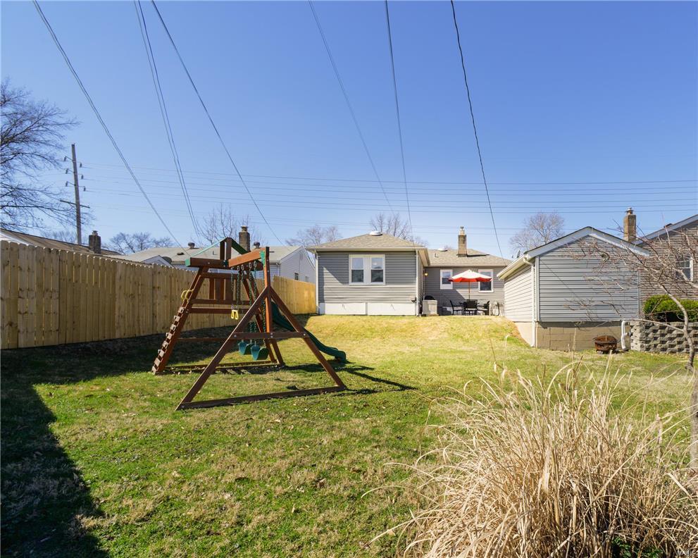 9454 MacKenzie Road St. Louis, MO 63123 - Photo 25 of 26