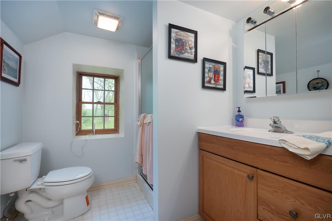 1705 Coal Yard Road Bethlehem, PA 18015 - Photo 23 of 38 Full Bath Level 3