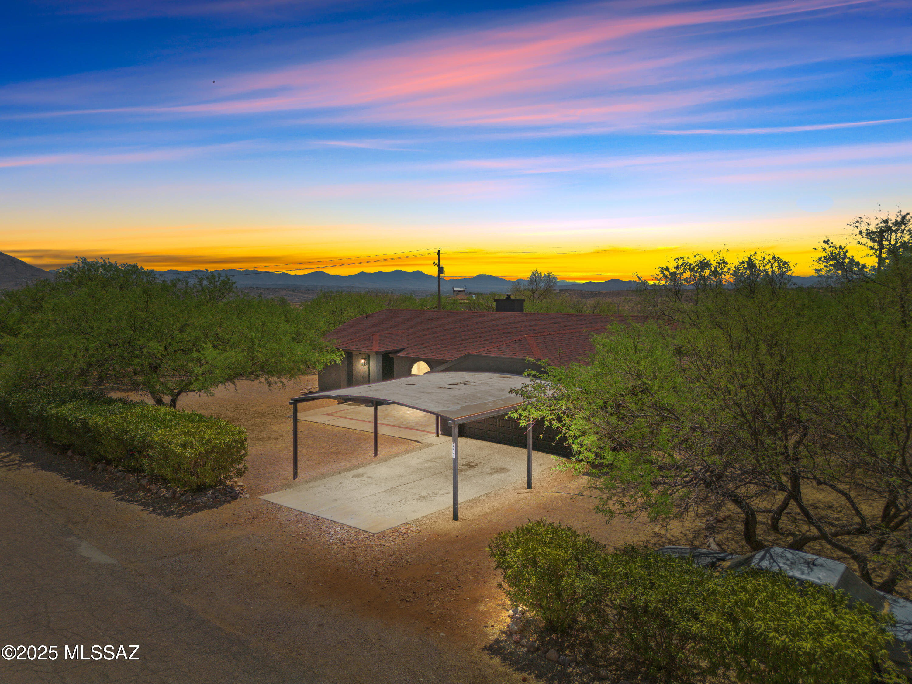 741 Via Vanilla Rio Rico, AZ 85648 - Photo 4 of 49 Gallery Image 4