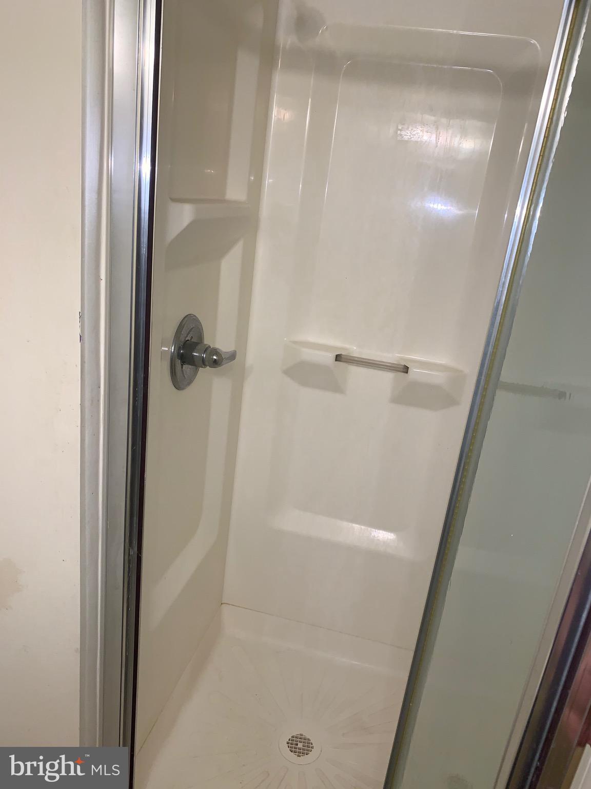 527 Woodcliffe Road Upper Darby, PA 19082 - Photo 54 of 67 2nd Bathroom shower