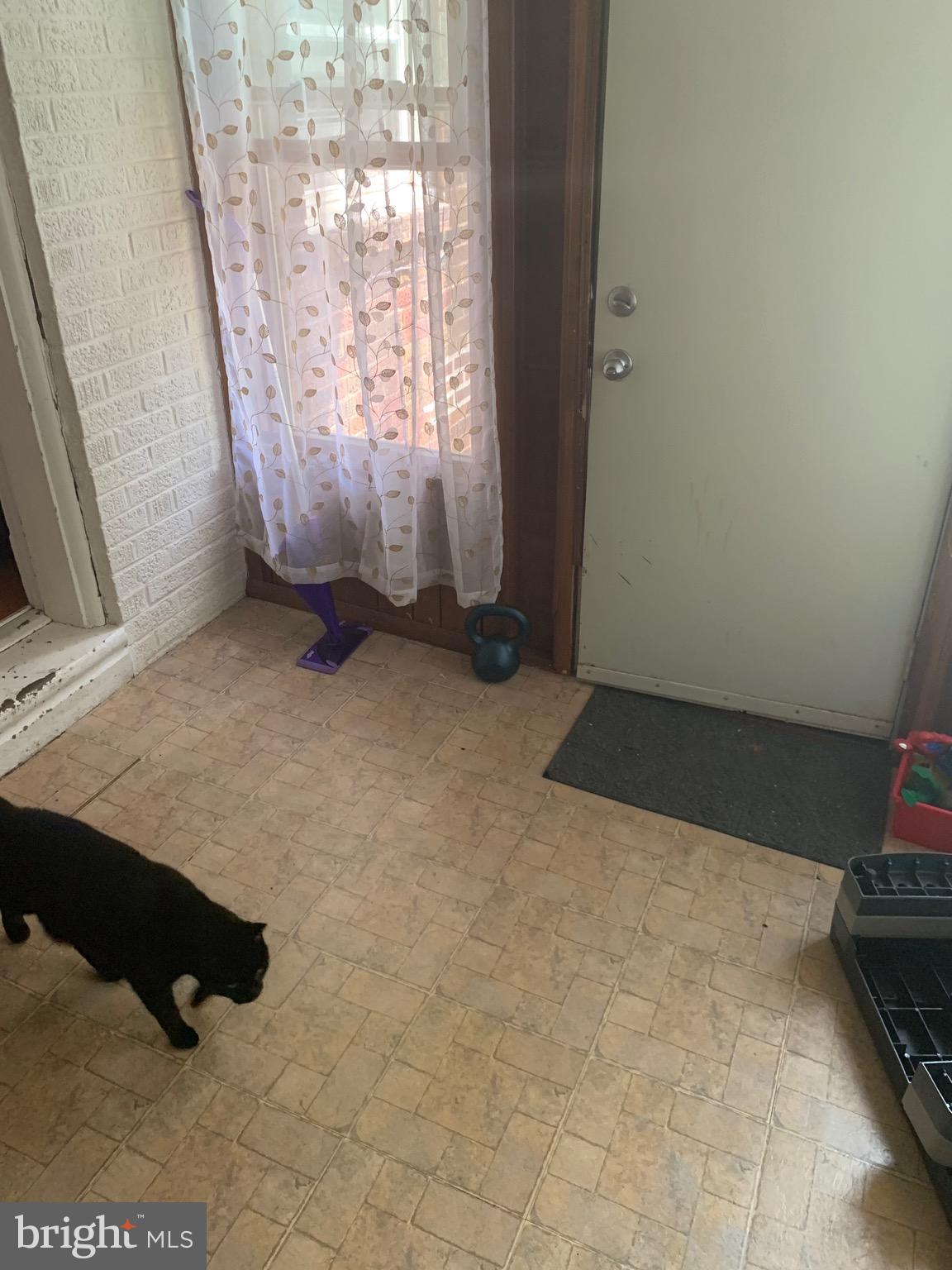 527 Woodcliffe Road Upper Darby, PA 19082 - Photo 9 of 67
