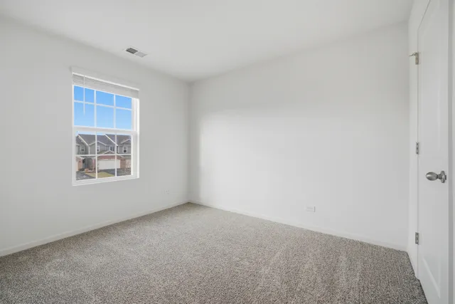 $335,000 | 1145 Amber Drive, Cary, IL 60013