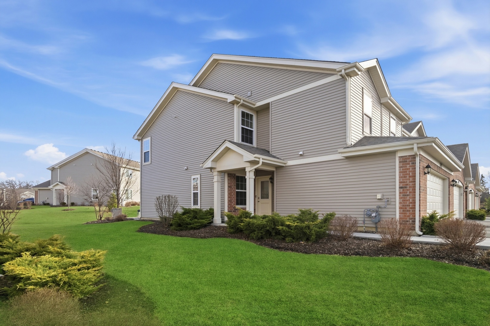 1145 Amber Drive Cary, IL 60013 - Photo 2 of 23