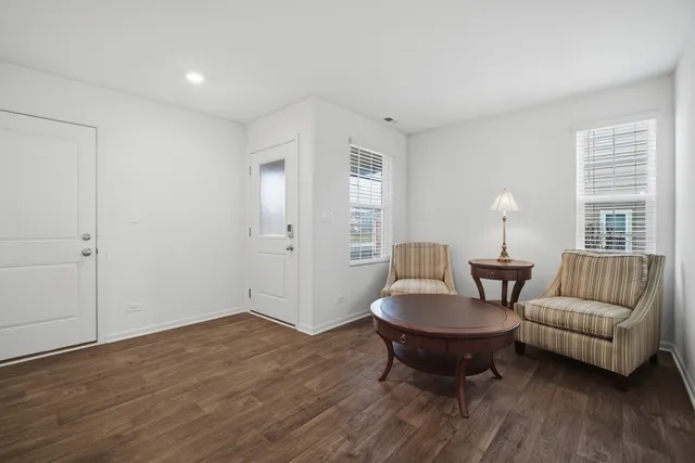 $335,000 | 1145 Amber Drive, Cary, IL 60013