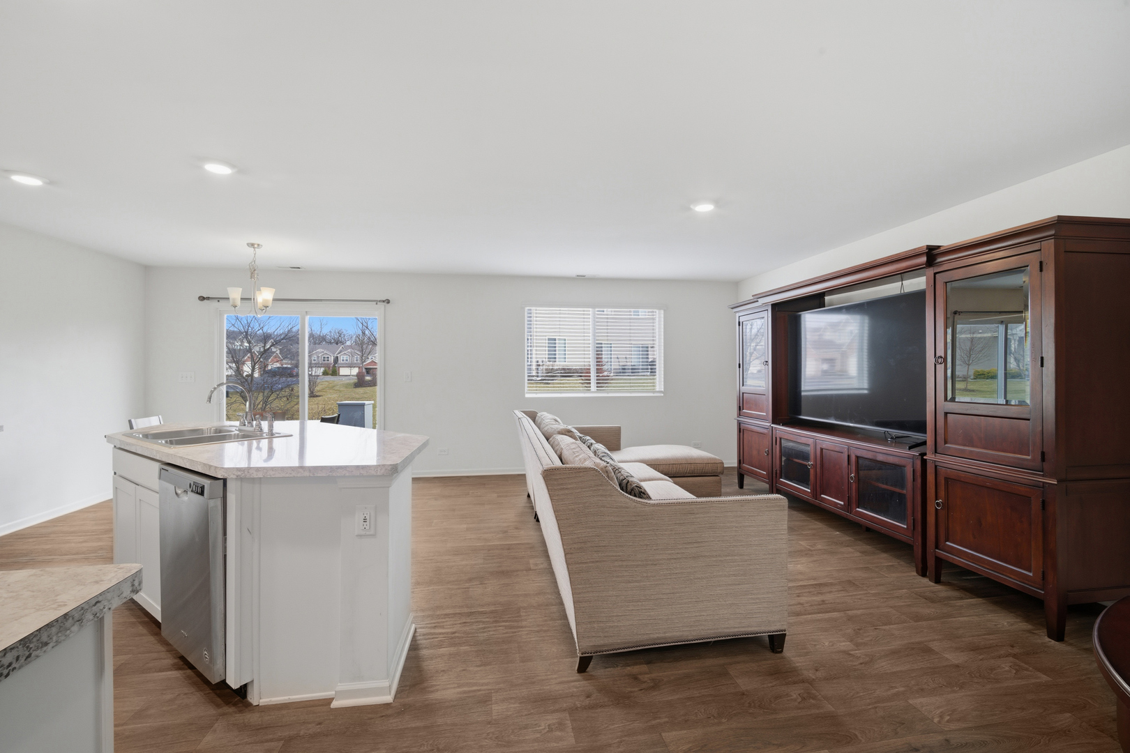 1145 Amber Drive Cary, IL 60013 - Photo 5 of 23