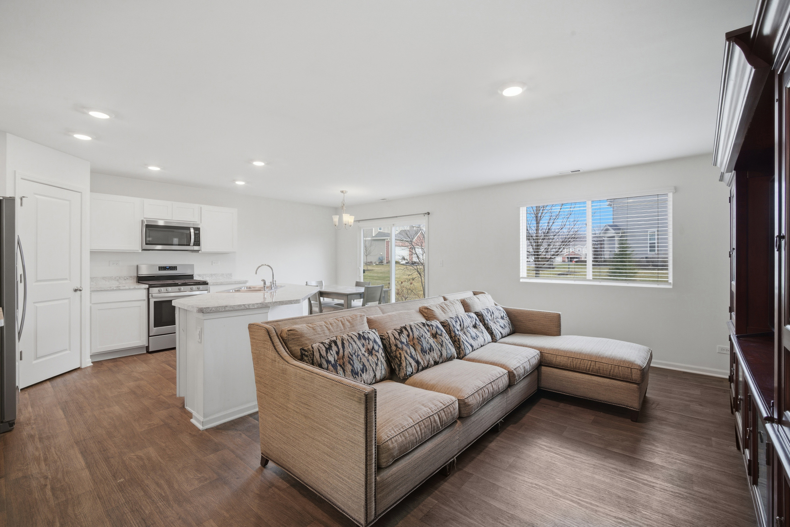 1145 Amber Drive Cary, IL 60013 - Photo 6 of 23