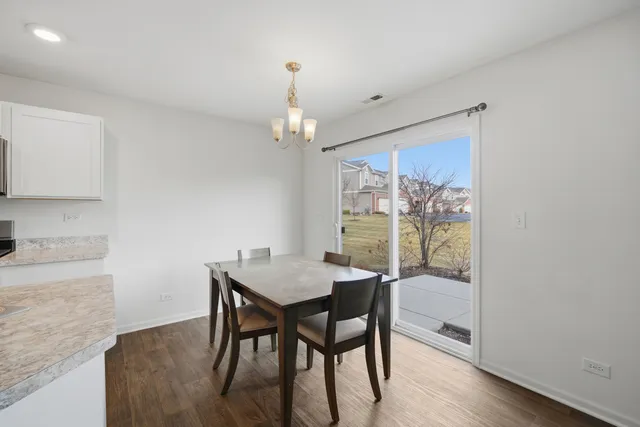 $335,000 | 1145 Amber Drive, Cary, IL 60013