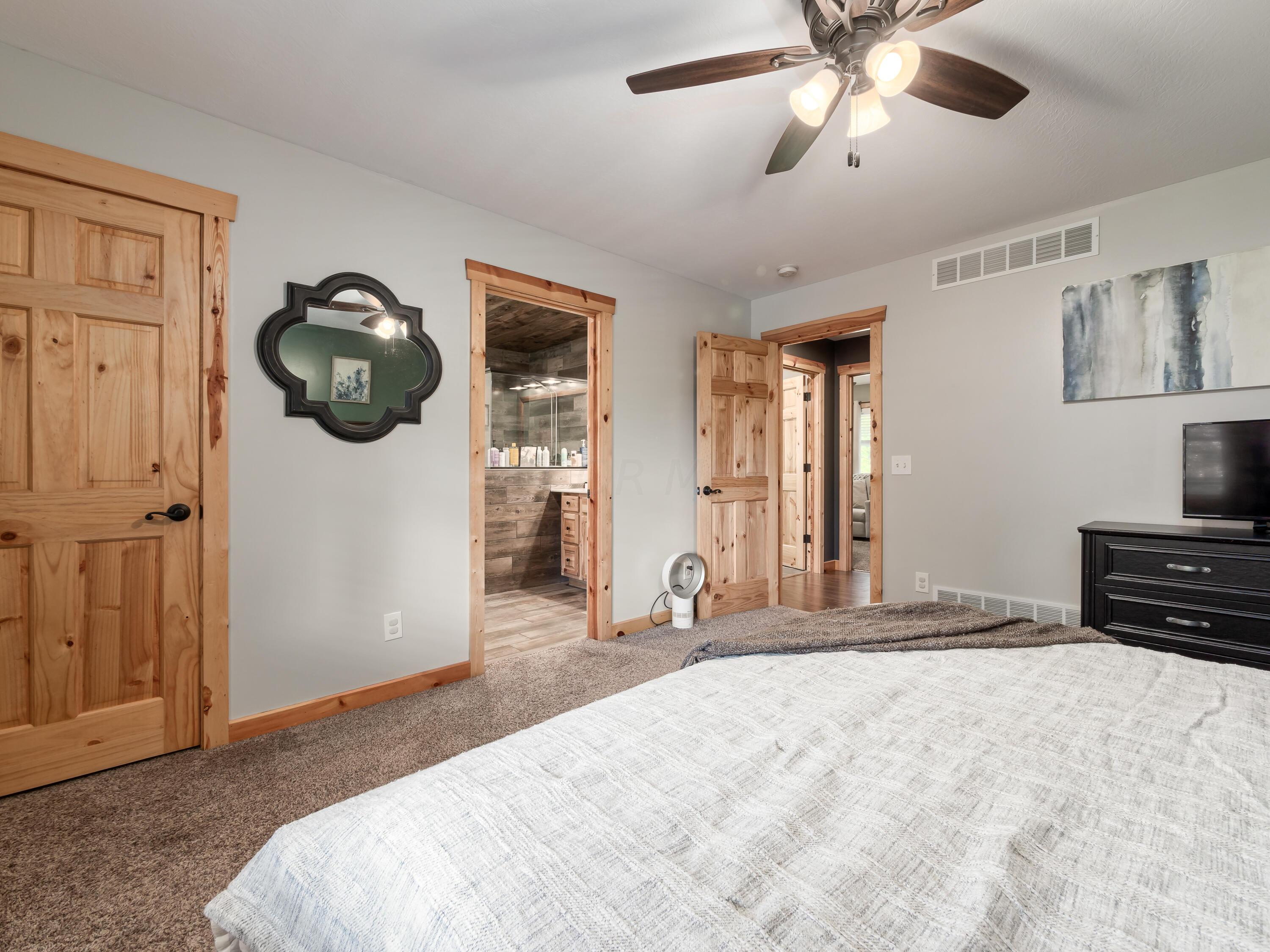 62063 Savage Road Cambridge, OH 43725 - Photo 20 of 49 23-z 62063 Savage049