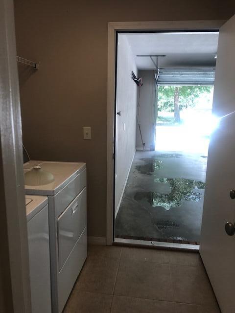 4270 Painter Branch Road Crestview, FL 32539 - Photo 11 of 24 a utility room with closet