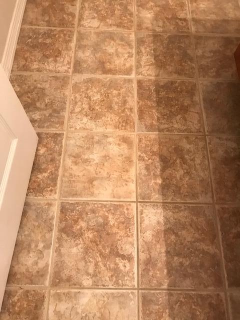 4270 Painter Branch Road Crestview, FL 32539 - Photo 15 of 24 a bathroom with a shower