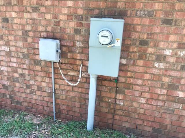 4270 Painter Branch Road Crestview, FL 32539 - Photo 20 of 24 a bathroom with a shower