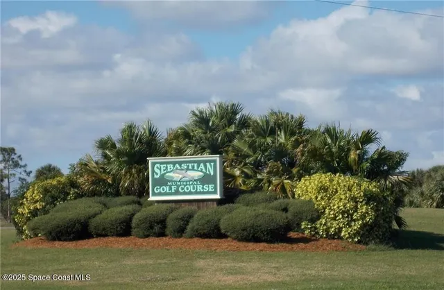 $279,900 | 7490 133 Place, Sebastian, FL 32958