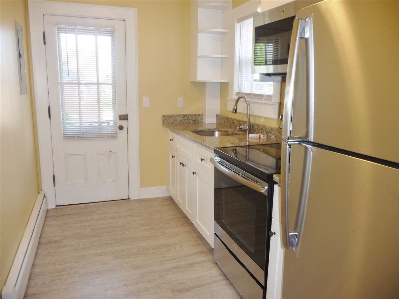 71 Middle Street, Unit R6 Manchester, NH 03101 - Photo 8 of 17 Gallery Image 8