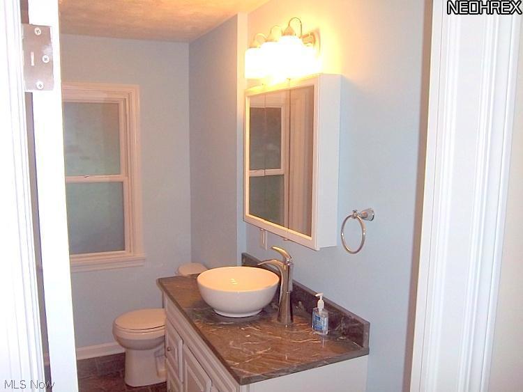 10602 Windham Road Parma, OH 44130 - Photo 9 of 25