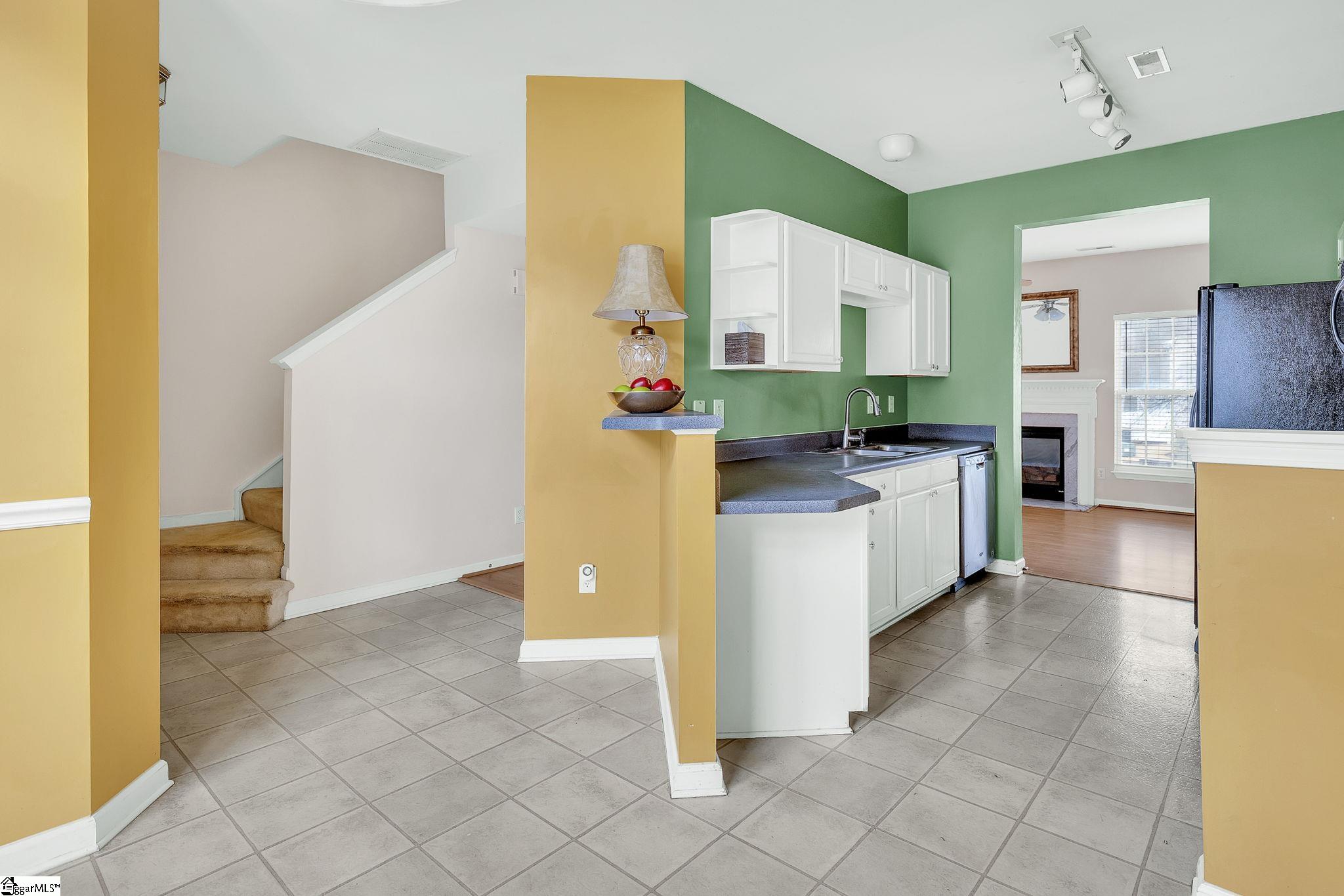 141 Spring Crossing Circle Greer, SC 29650 - Photo 6 of 16