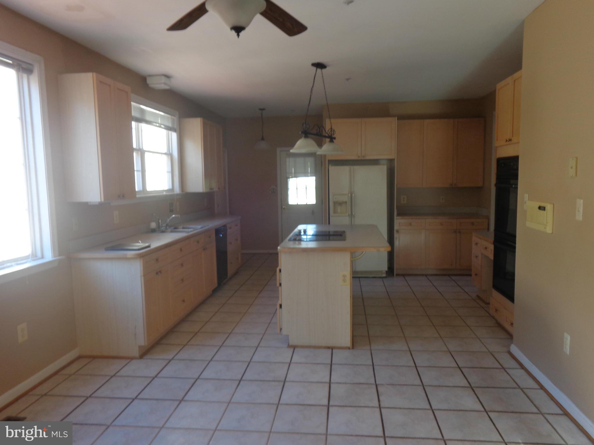 607 Bryan Point Road Accokeek, MD 20607 - Photo 5 of 15 Kitchen