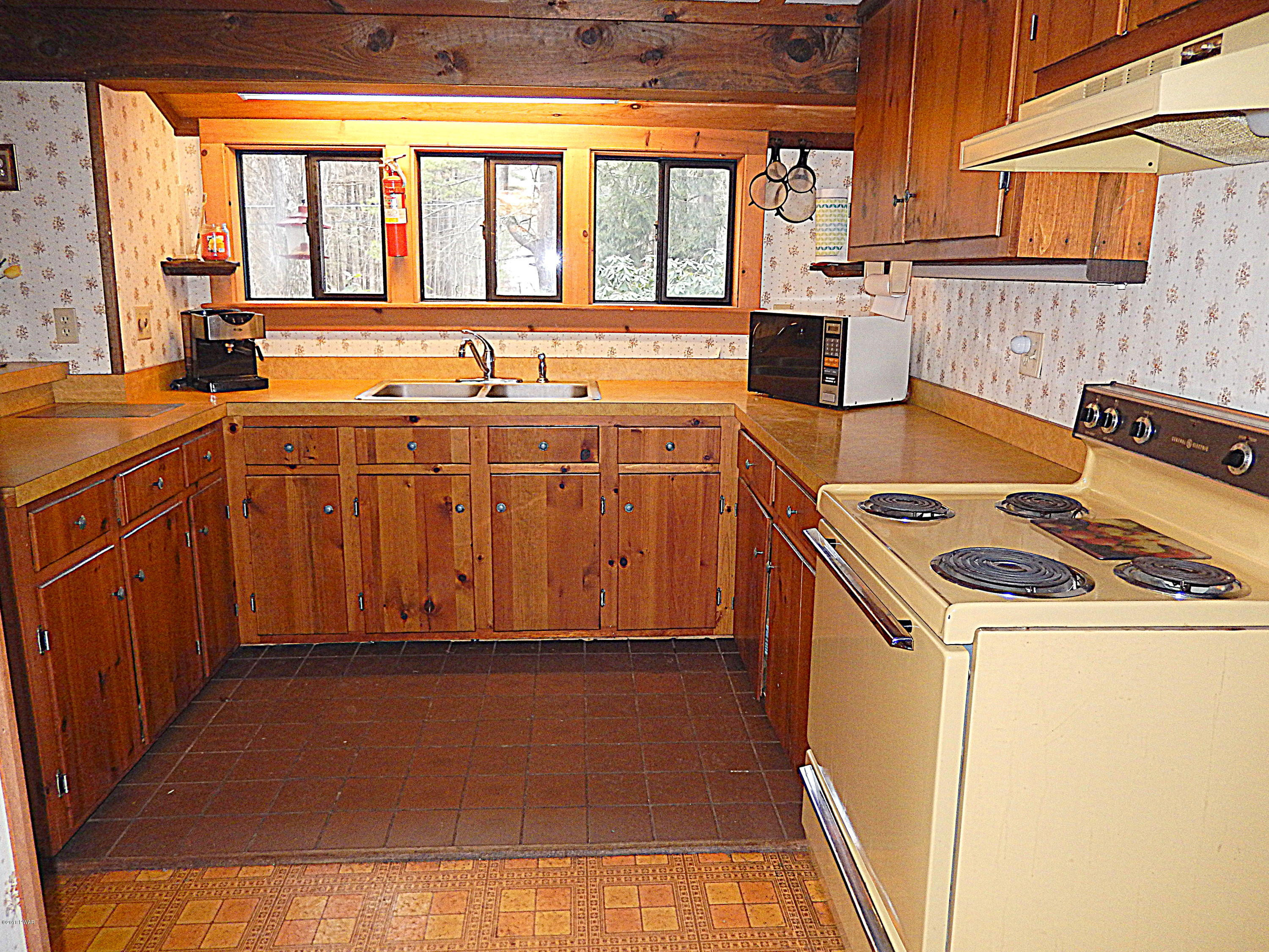 117 Dirk Road Tafton, PA 18464 - Photo 10 of 26