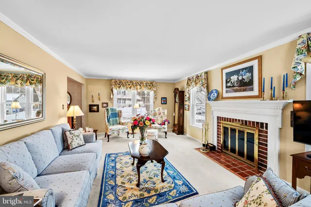 $630,000 | 5 Hollis Court, Lutherville-Timonium, MD 21093