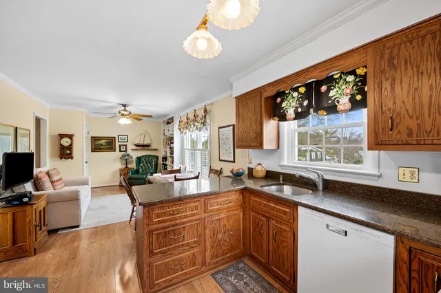 $630,000 | 5 Hollis Court, Lutherville-Timonium, MD 21093