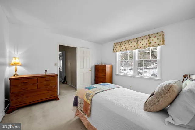 $630,000 | 5 Hollis Court, Lutherville-Timonium, MD 21093