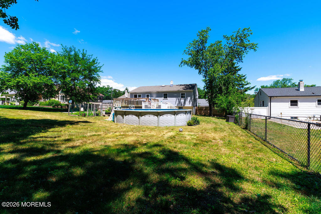 17 Hampton Road Howell, NJ 07731 - Photo 7 of 30 817A6612-HDR