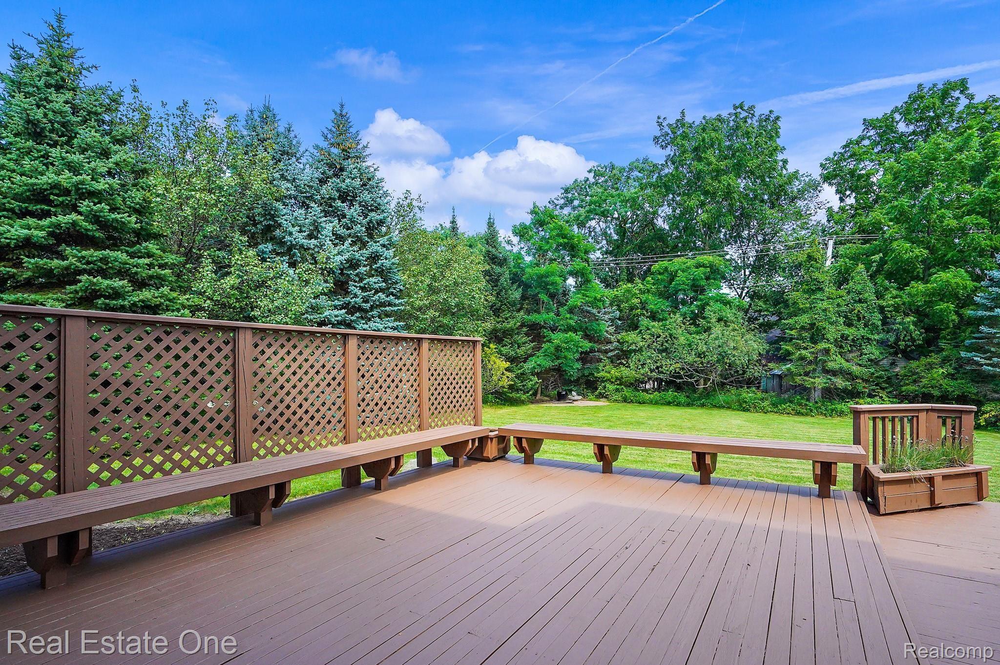 1764 Ridgecrest Rochester, MI 48306 - Photo 24 of 42 DSC00588.jpg