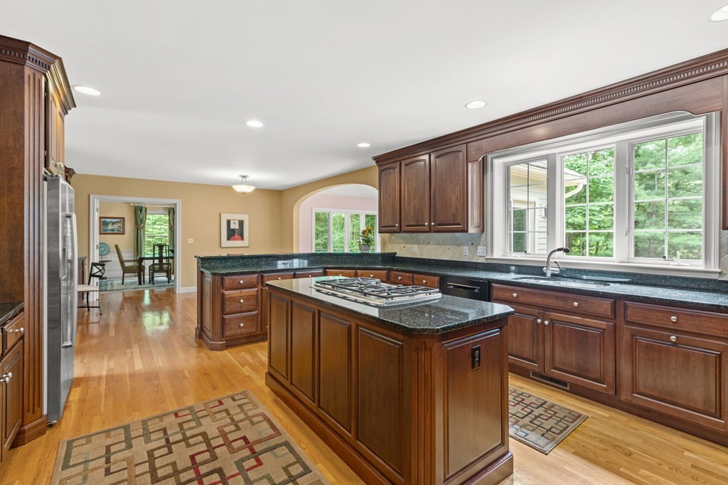 45 Hitching Post Road North Andover, MA 01845 - Photo 5 of 30 Gallery Image 5