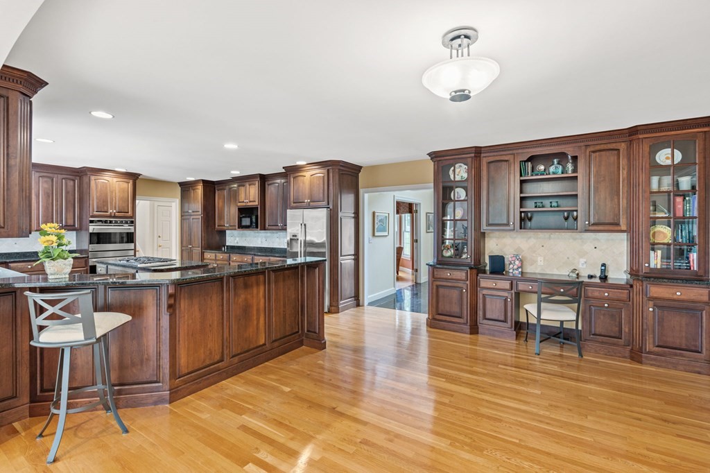 45 Hitching Post Road North Andover, MA 01845 - Photo 7 of 30 Gallery Image 7