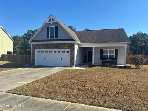 $1,800 | 200 Murifield Drive, Jacksonville, NC 28540