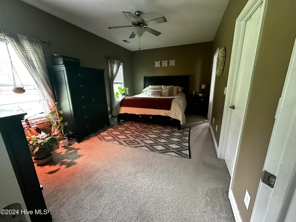 $1,800 | 200 Murifield Drive, Jacksonville, NC 28540