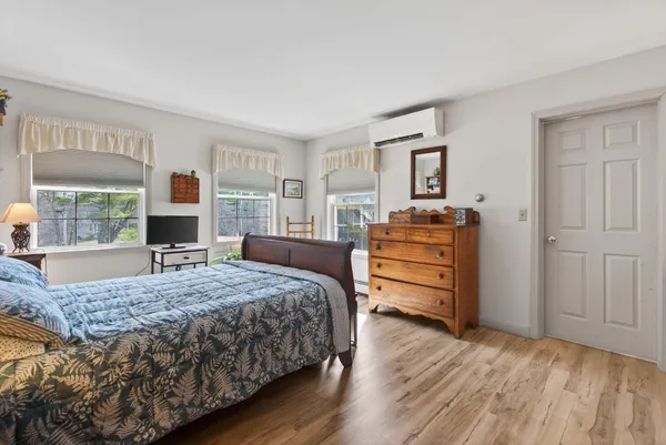 $1,099,000 | 131 Western Avenue, Kennebunk, ME 04043