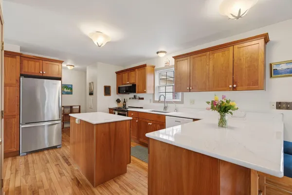 $1,099,000 | 131 Western Avenue, Kennebunk, ME 04043