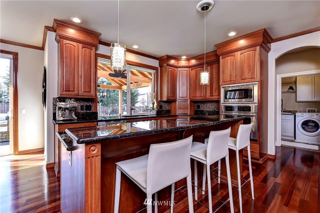 16539 124th Avenue Northeast Bothell, WA 98011 - Photo 10 of 36 Gallery Image 10