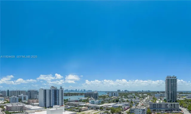 $1,350,000 | 7200 Collins Avenue, Unit 1120, Miami Beach, FL 33141
