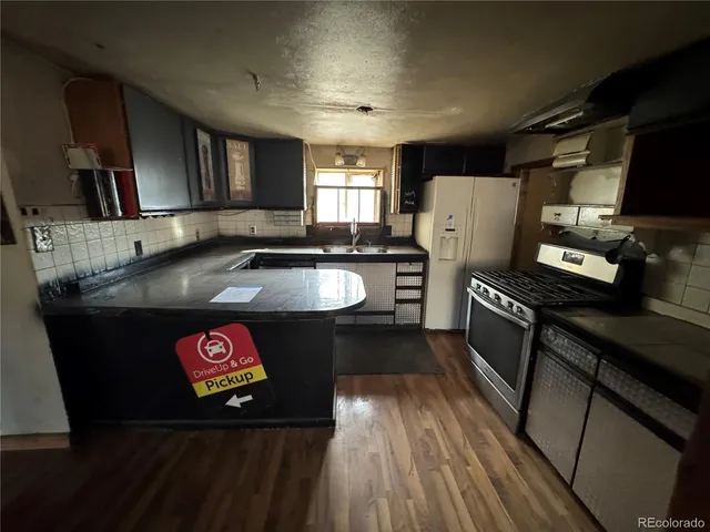 $300,000 | 34697 Silver Springs Boulevard, Pine, CO 80470