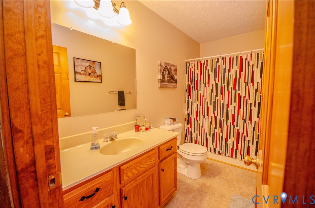 5200 Olivet Church Road Providence Forge, VA 23140 - Photo 34 of 34 Full Hall Bathroom