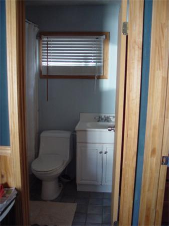 221 4th Street Fall River, MA 02721 - Photo 12 of 20 Gallery Image 12