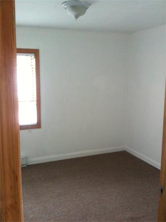 221 4th Street Fall River, MA 02721 - Photo 18 of 20 Gallery Image 18