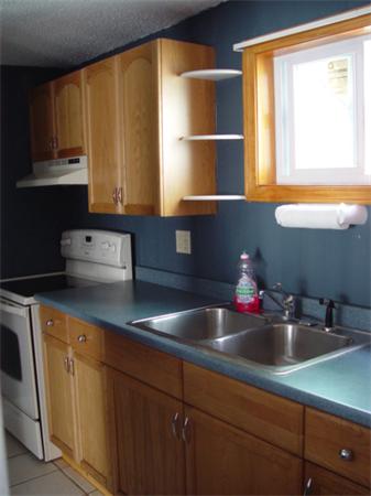 221 4th Street Fall River, MA 02721 - Photo 5 of 20 Gallery Image 5