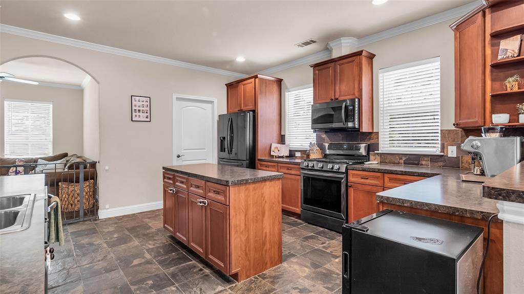 1011 Sister Grove Road Van Alstyne, TX 75495 - Photo 12 of 33