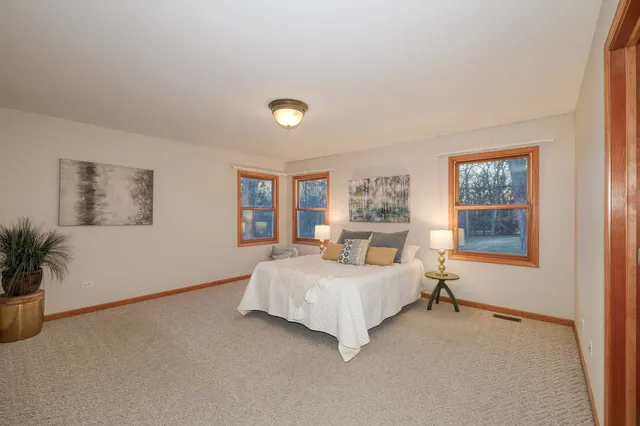 $485,000 | 2S724 Oakwood Terrace, Elburn, IL 60119