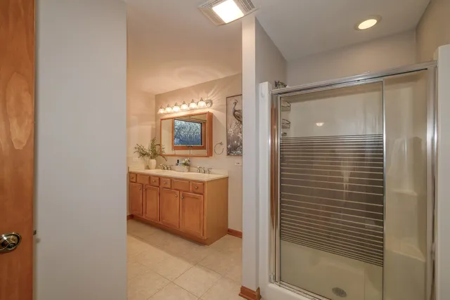 $485,000 | 2S724 Oakwood Terrace, Elburn, IL 60119