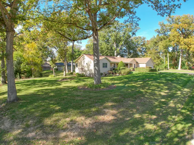 $485,000 | 2S724 Oakwood Terrace, Elburn, IL 60119